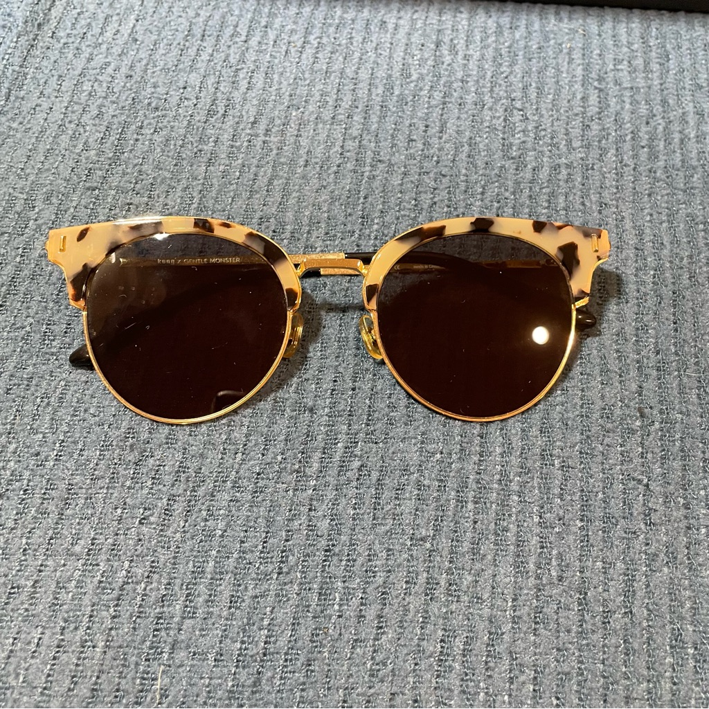 Limited Edition Gentle Monster Tortoise Shell Round Sunglasses